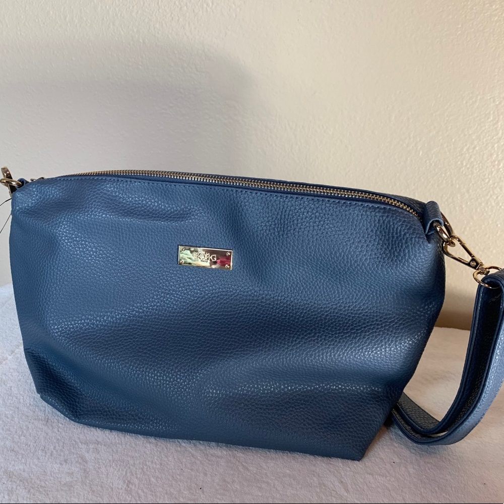 NWOT BCBG purse